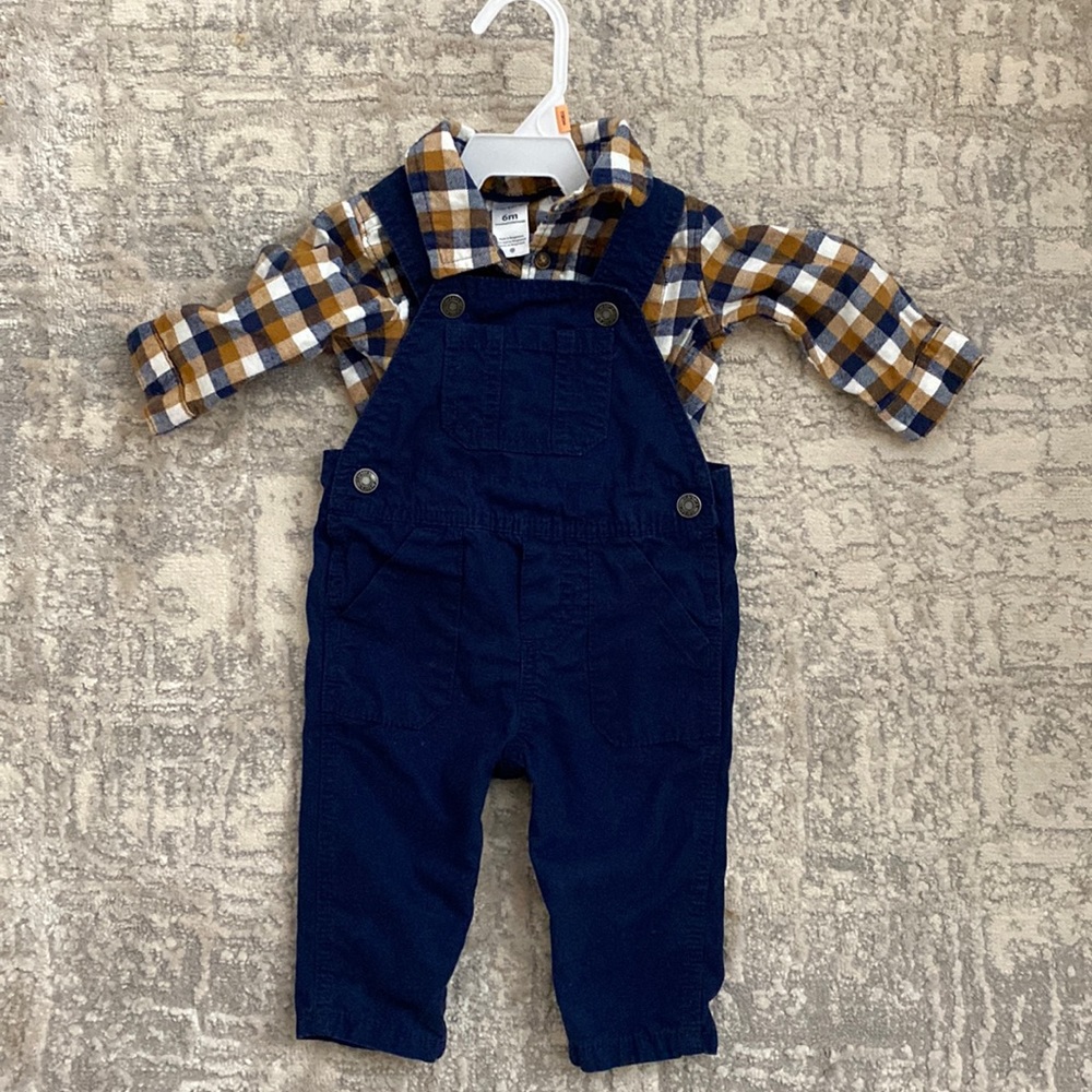 Carter’s baby clothes